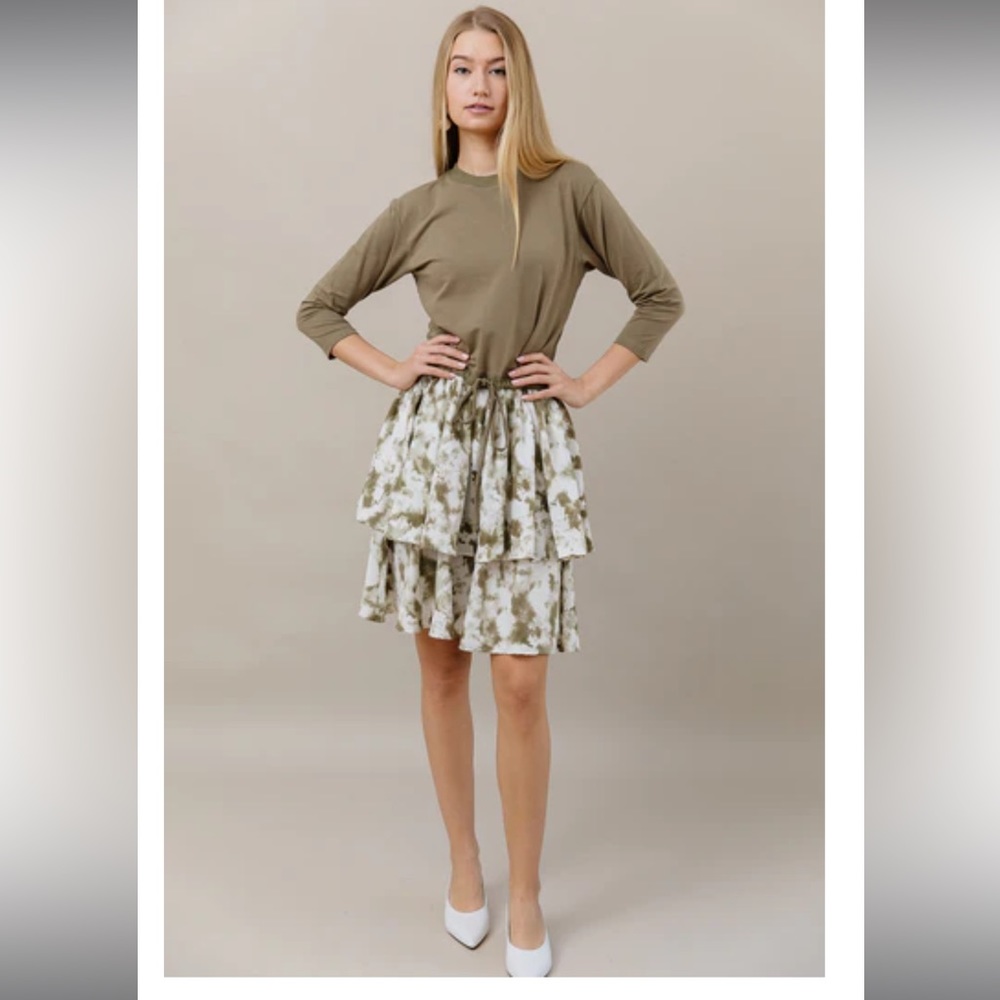 Apparalel layered dress in olive print 38” length NWT sweatshirt dress SIZE M